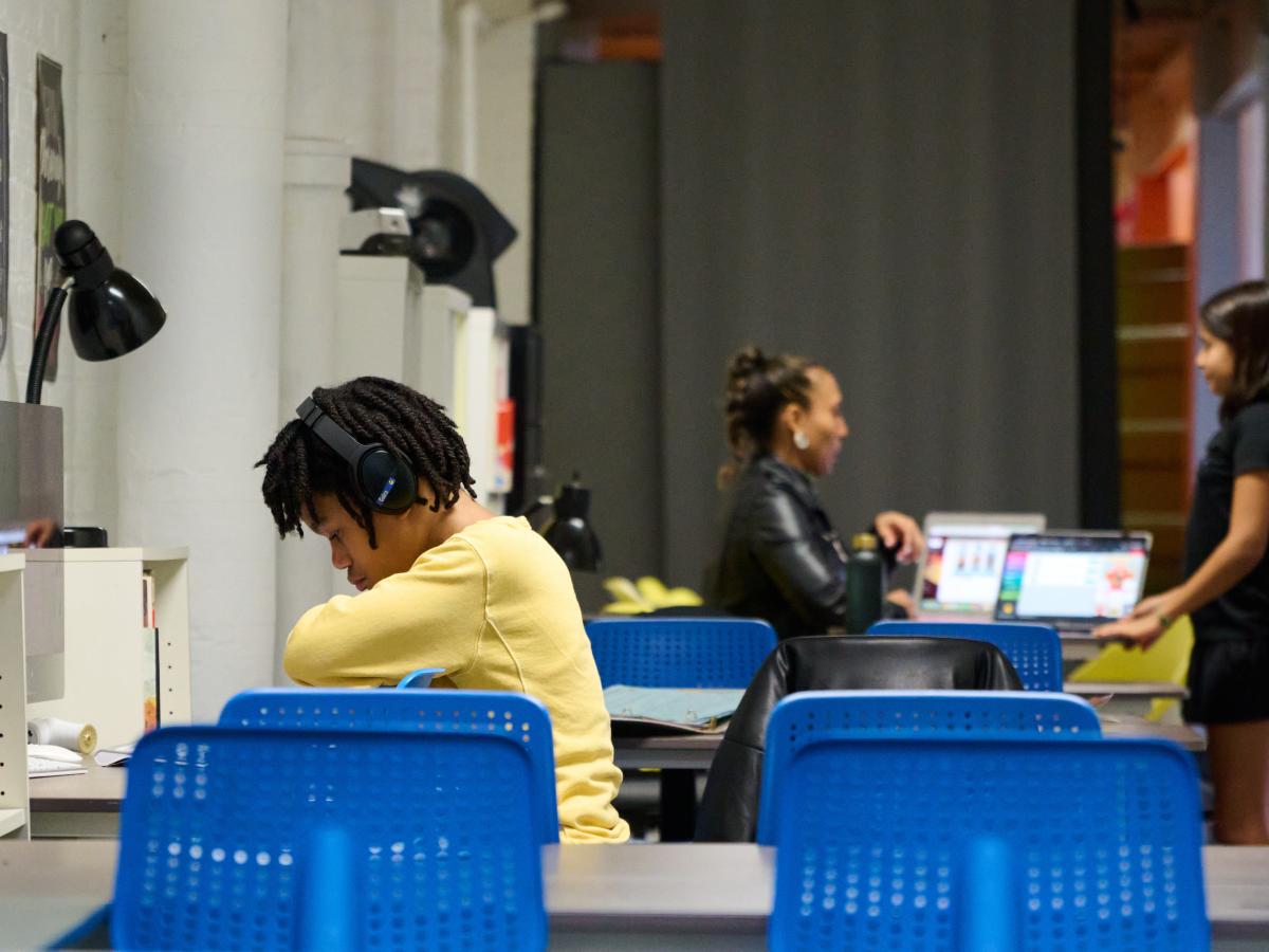 Students in the HJTEP Resource Center